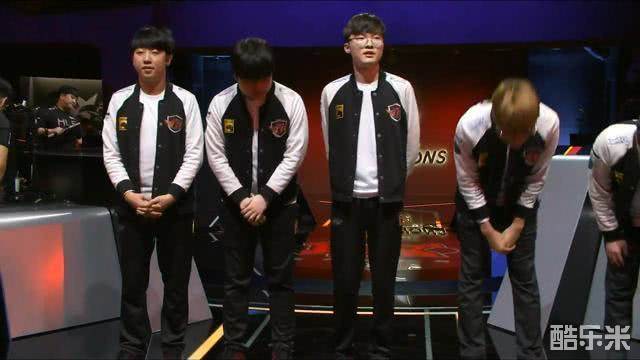 同时具备中 同时具备中